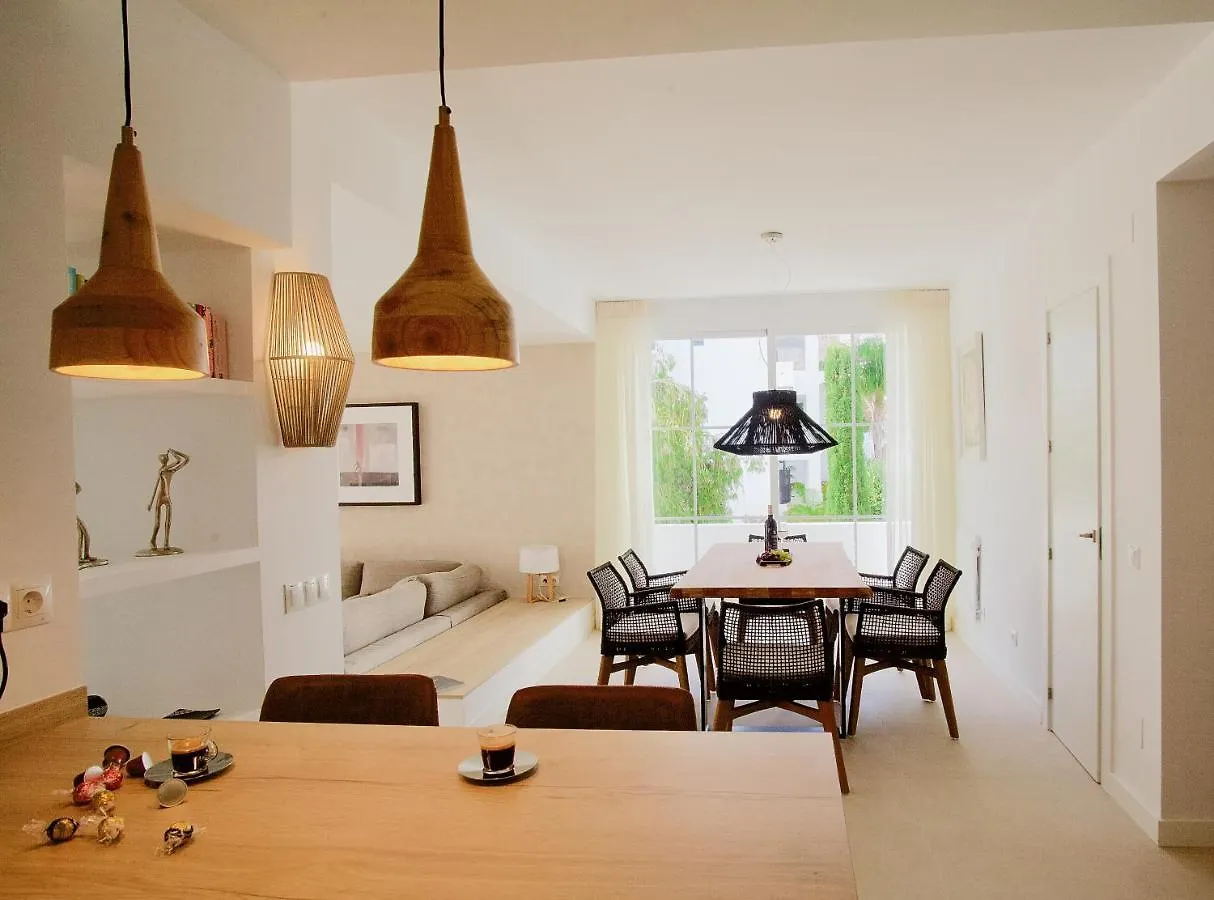 Top Apartment In Los Jardines De Las Golondrinas Marbella Spain